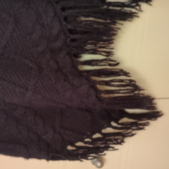 Navy blue knit poncho - Picture 3 of 7